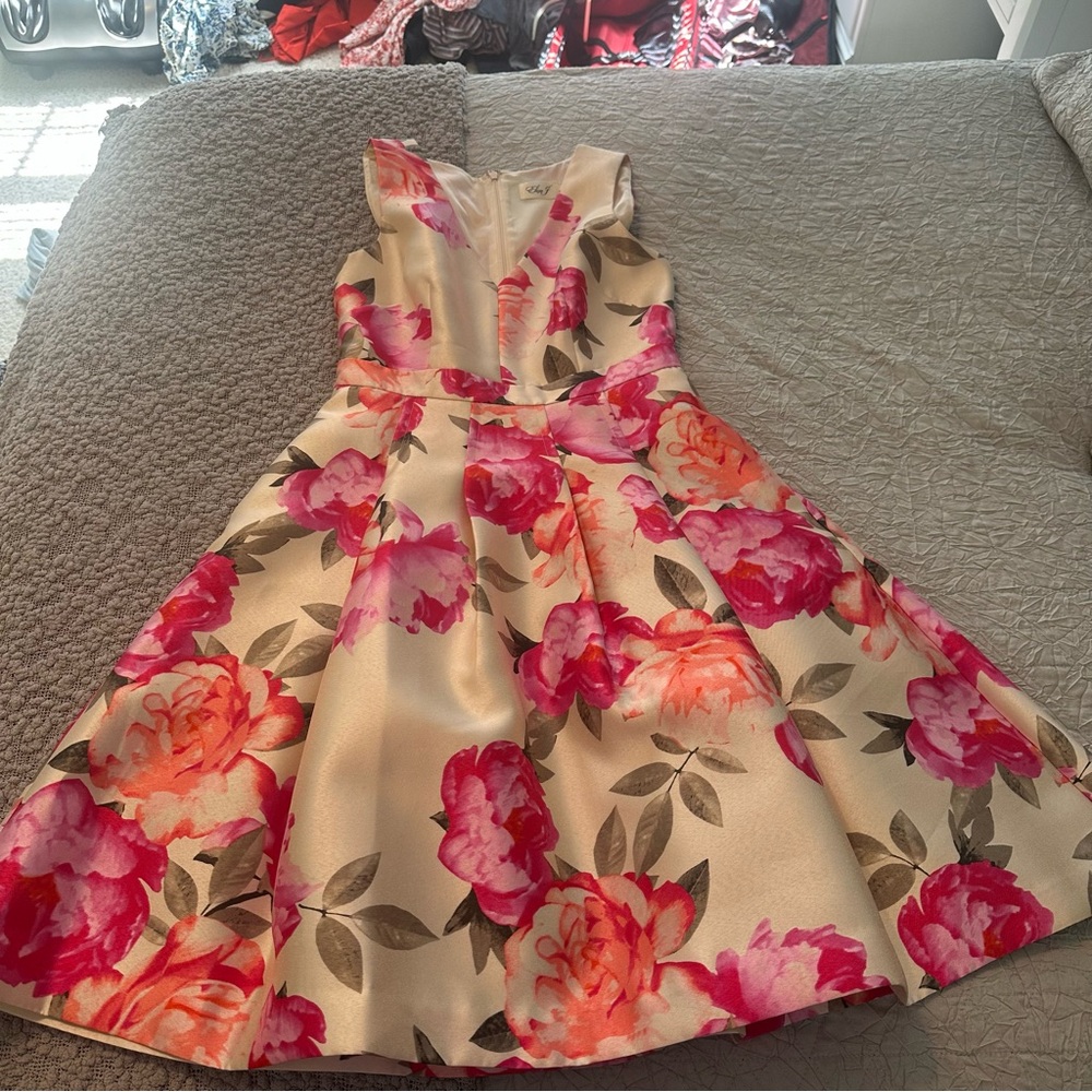 Eliza J Floral Pink and White Dress - Picture 4 of 6
